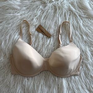 Skims Fits Everybody T-shirt Bra Sand Size 38D